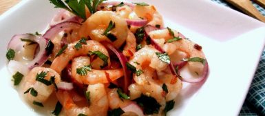 Ceviche (ou cebiche) de camarão