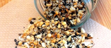 Dukkah (mix crocante de especiarias, grãos e oleaginosas)